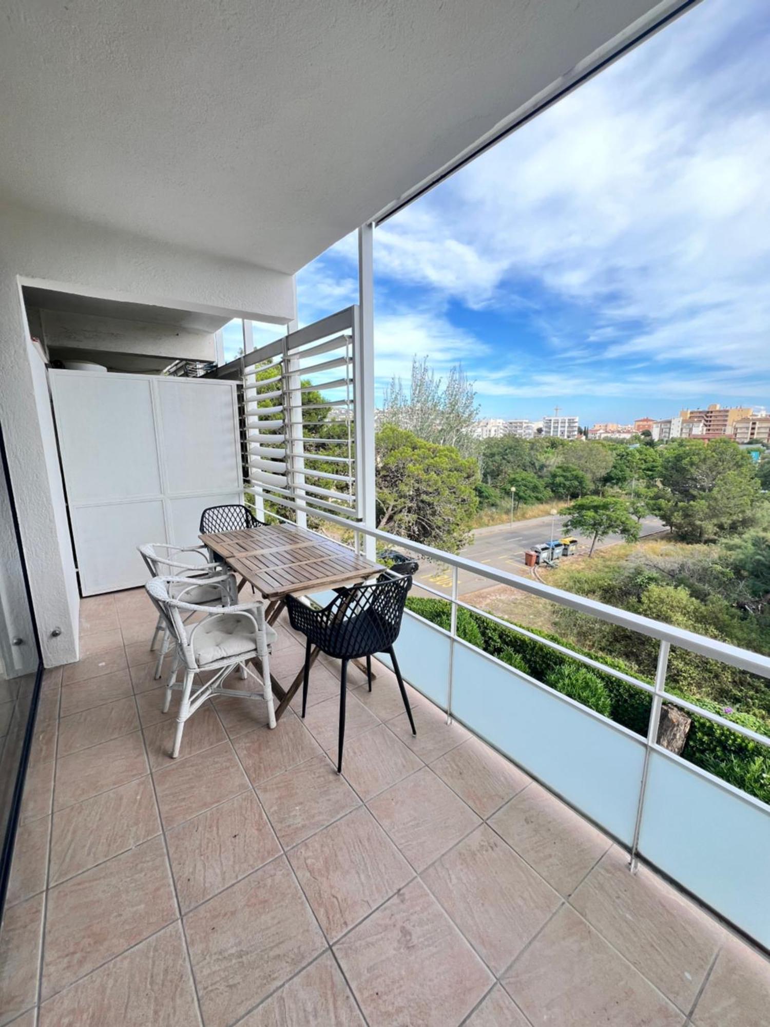 3 Room Apartment, 500M To Beach, Swimming Pool, Nice Terrace Росес Екстериор снимка